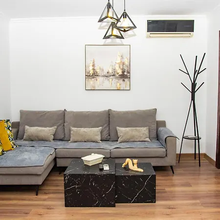 Lucas Relaxing House * Tirana